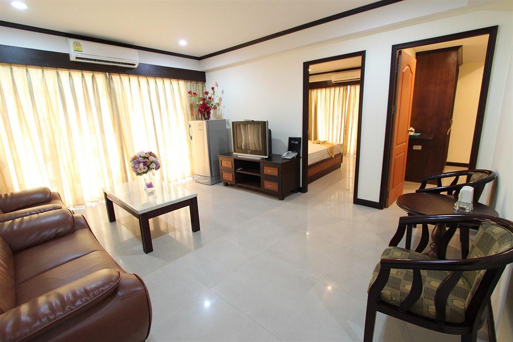 Miloft Sathorn Hotel - Sha Plus Certified Бангкок Экстерьер фото A typical apartment